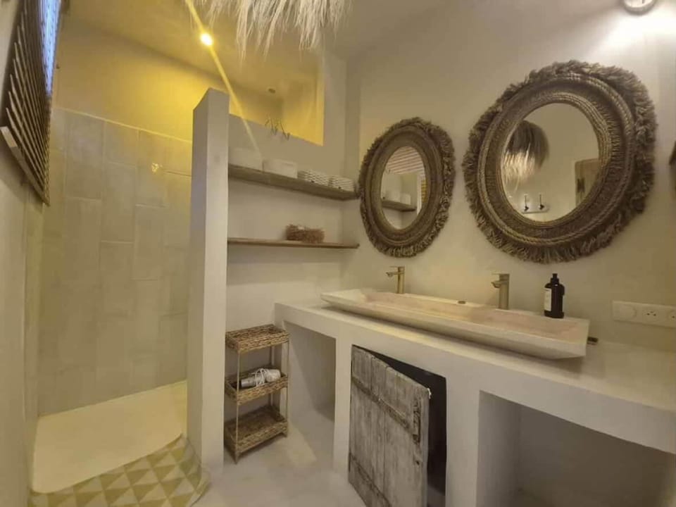 Maison de la Tour House in Gruissan