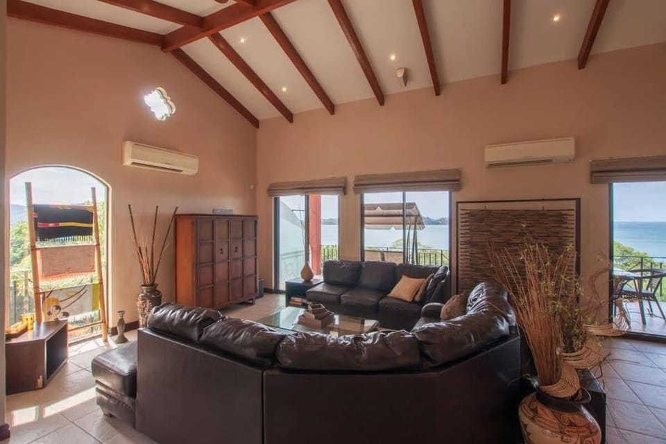 Big Hillside Villa in Potrero with Pool and Panoramic Ocean Views Villa in Guanacaste Province