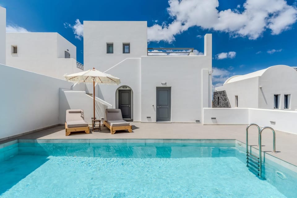 Property building, Day, Spa and wellness centre/facilities, Swimming pool, sunbed