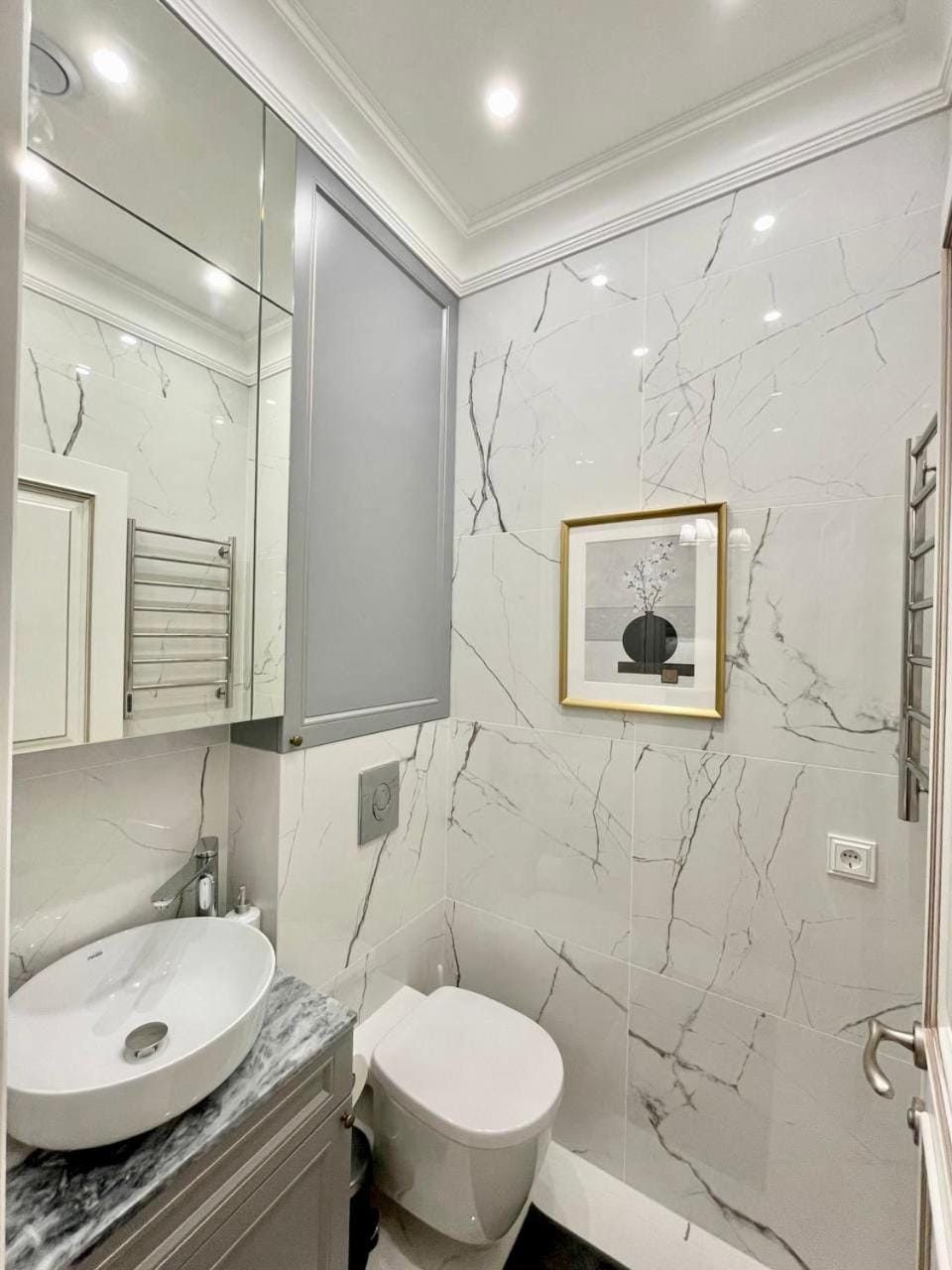 Modern 75m Suite Heart of Villefranche Apartment in Villefranche-sur-Mer