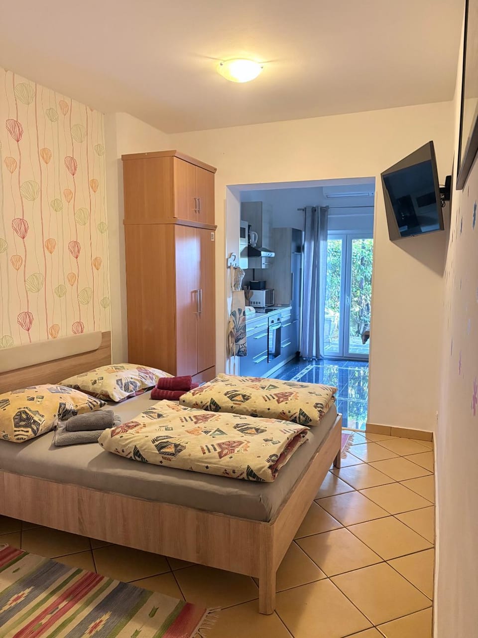 Bed, Photo of the whole room, Bedroom, towels, wardrobe