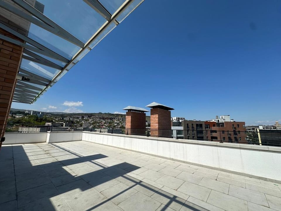 Property building, Day, View (from property/room), Balcony/Terrace, City view