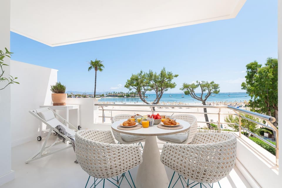 Patio, Natural landscape, View (from property/room), Balcony/Terrace, Seating area, Sea view