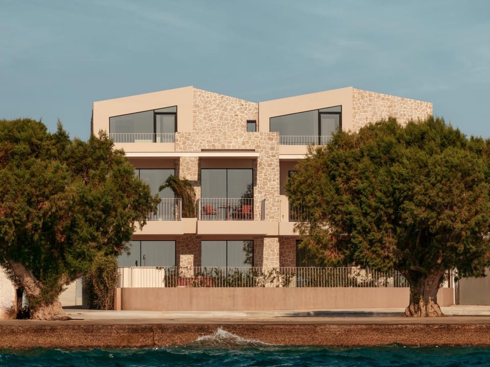 Property building, Natural landscape