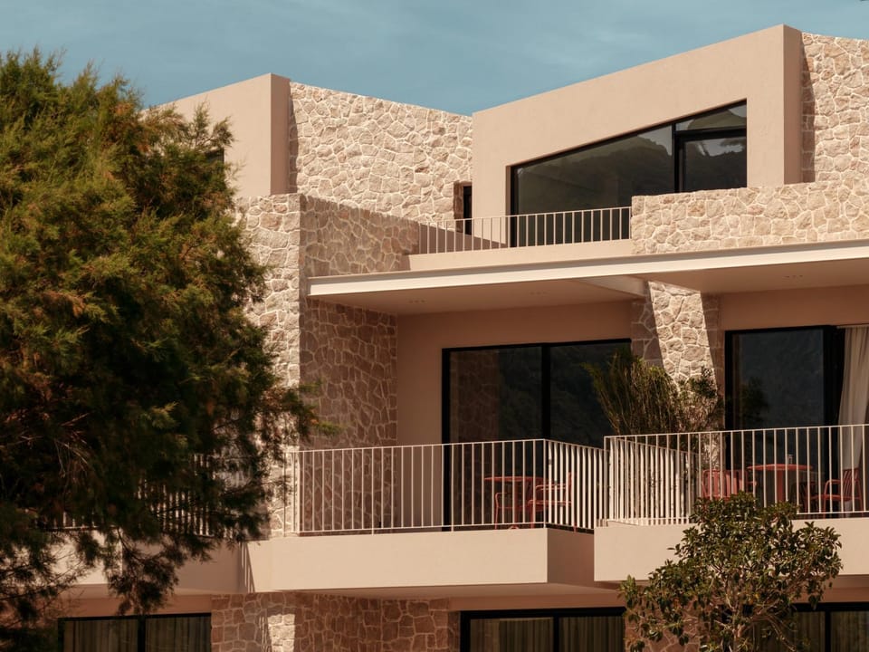Property building, Balcony/Terrace
