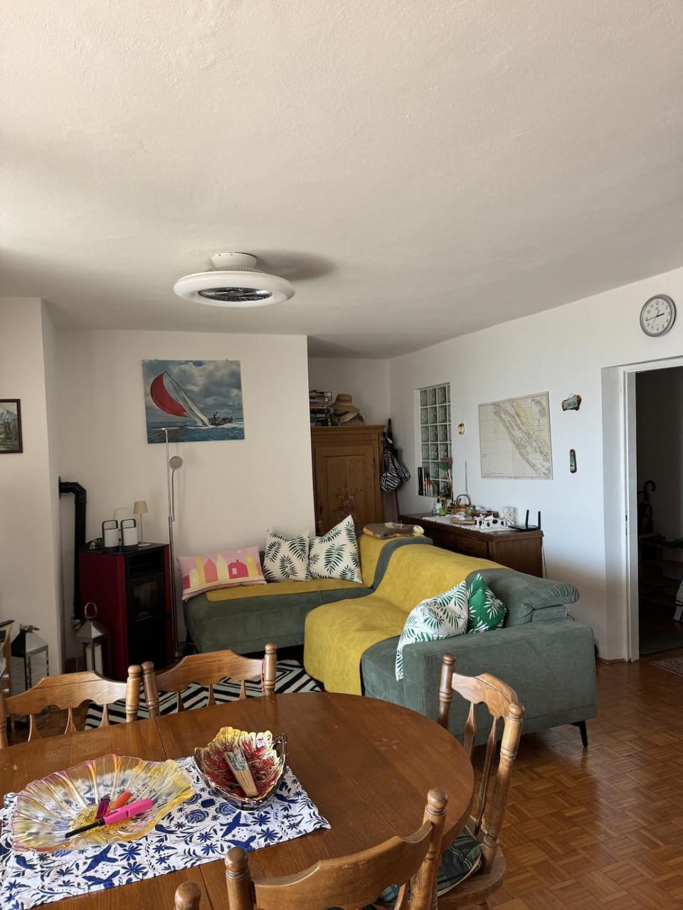 Living room, Dining area, kitchen