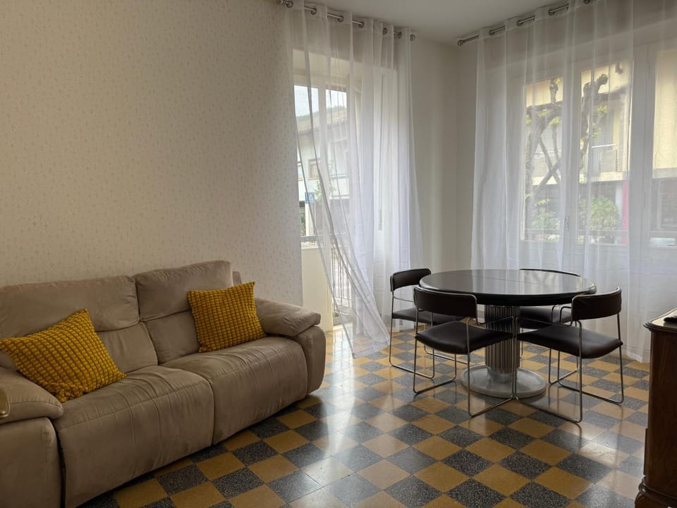 Casa vacanze sul viale Apartment in Lombardy