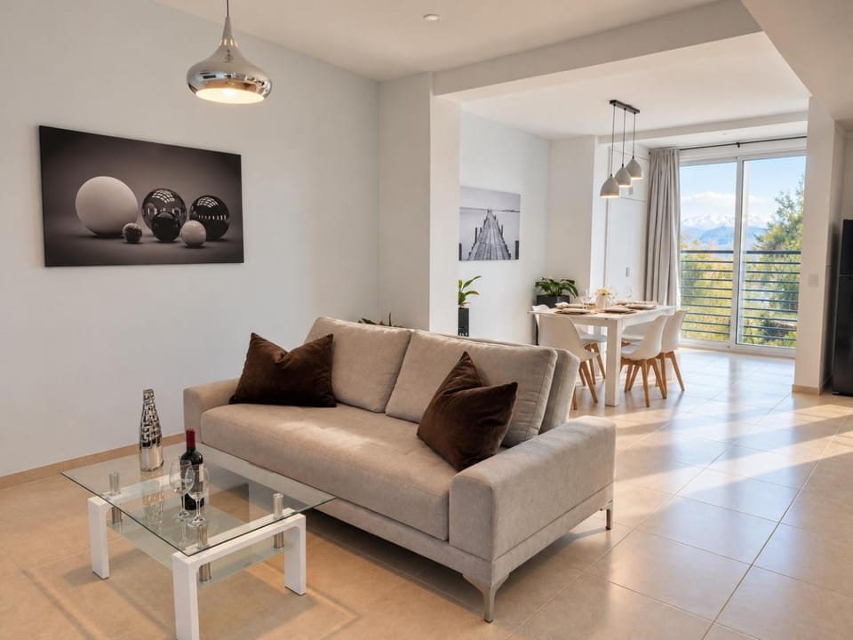 Balcony/Terrace, Living room, Dining area, Mountain view