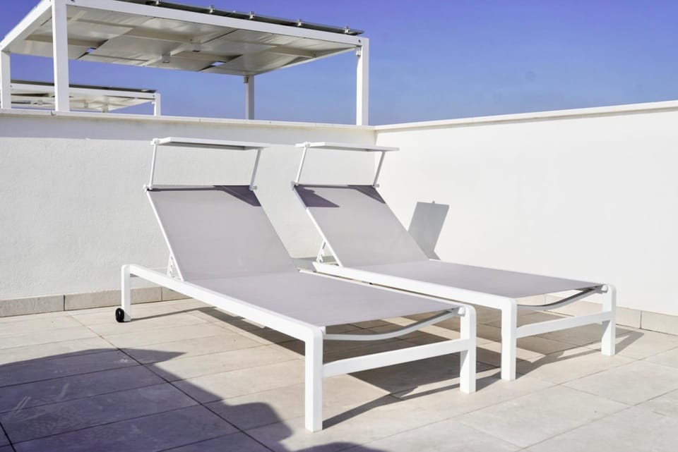 Day, Balcony/Terrace, sunbed