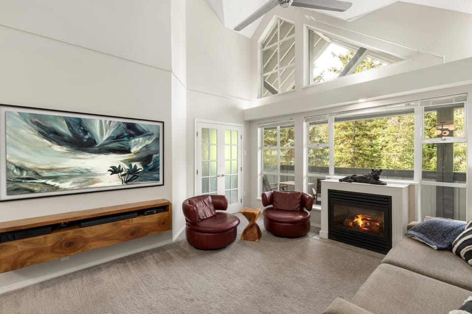 Living room, fireplace