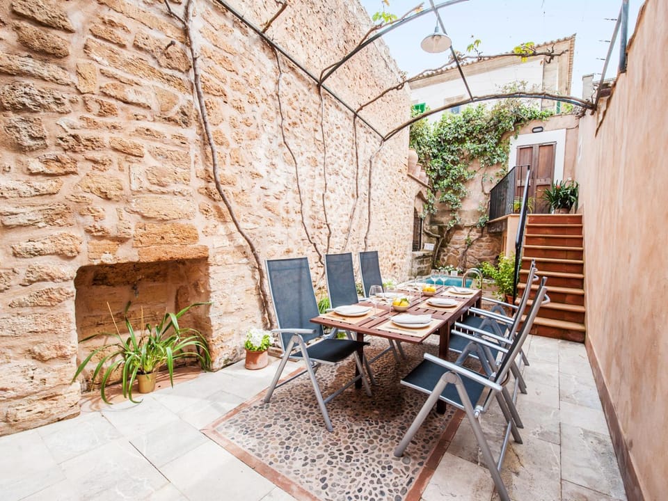 Patio, Facade/entrance, Balcony/Terrace