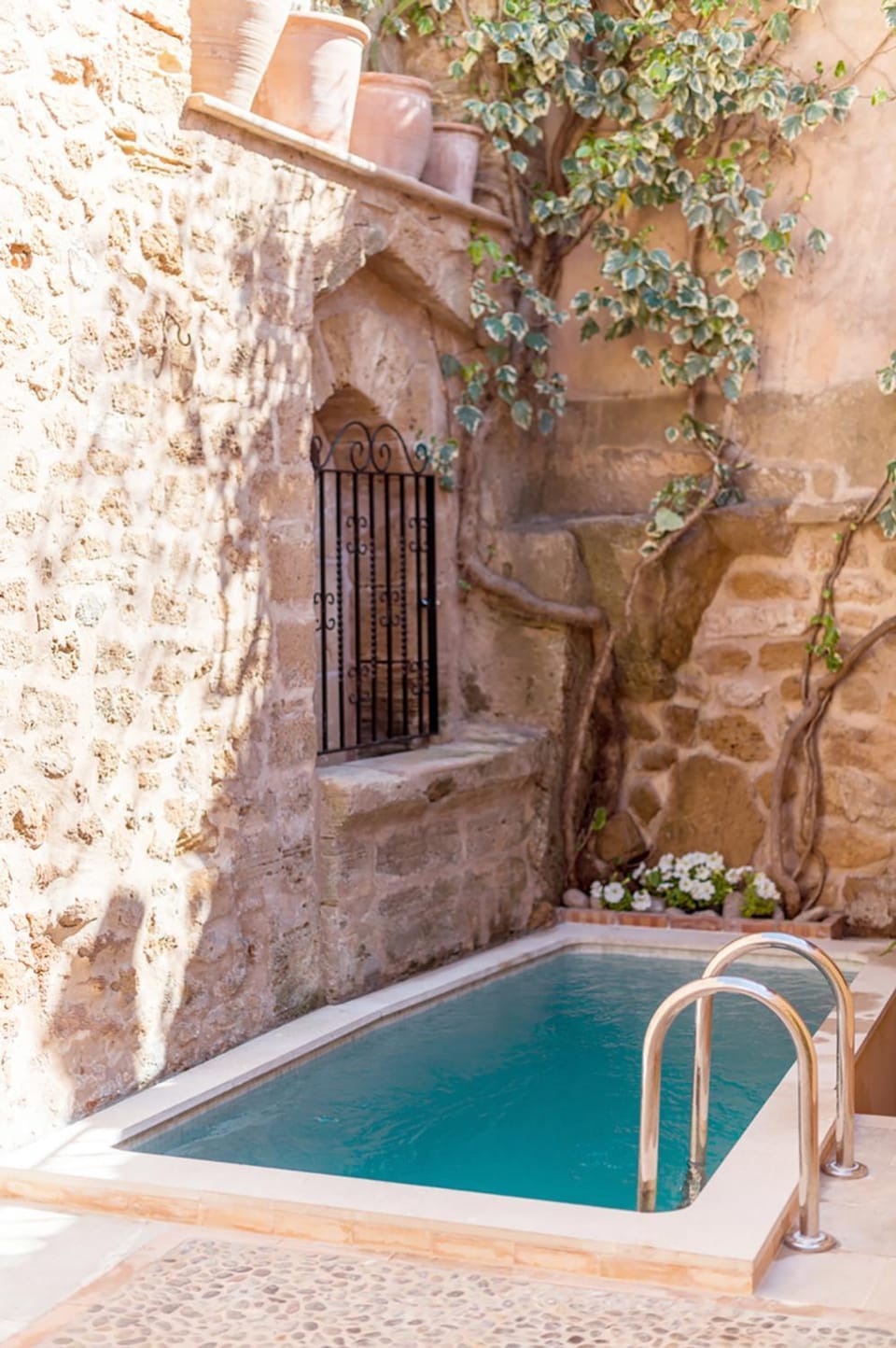 Pool view, Swimming pool