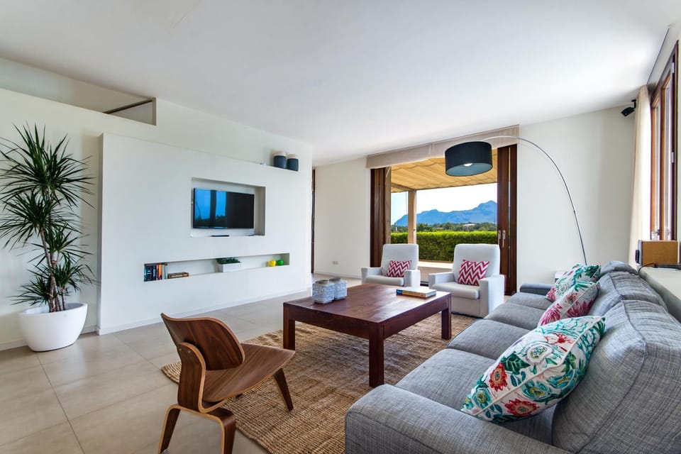 Living room, Seating area