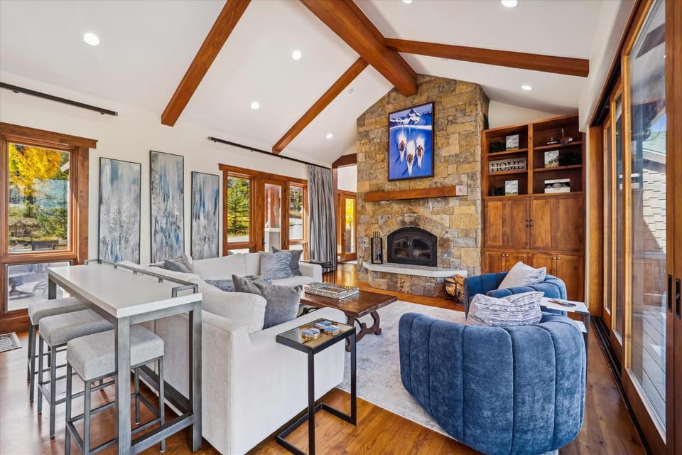 Highlands Hideaway, Gorgeous Breckenridge Private Home with Private Hot Tub House in Breckenridge