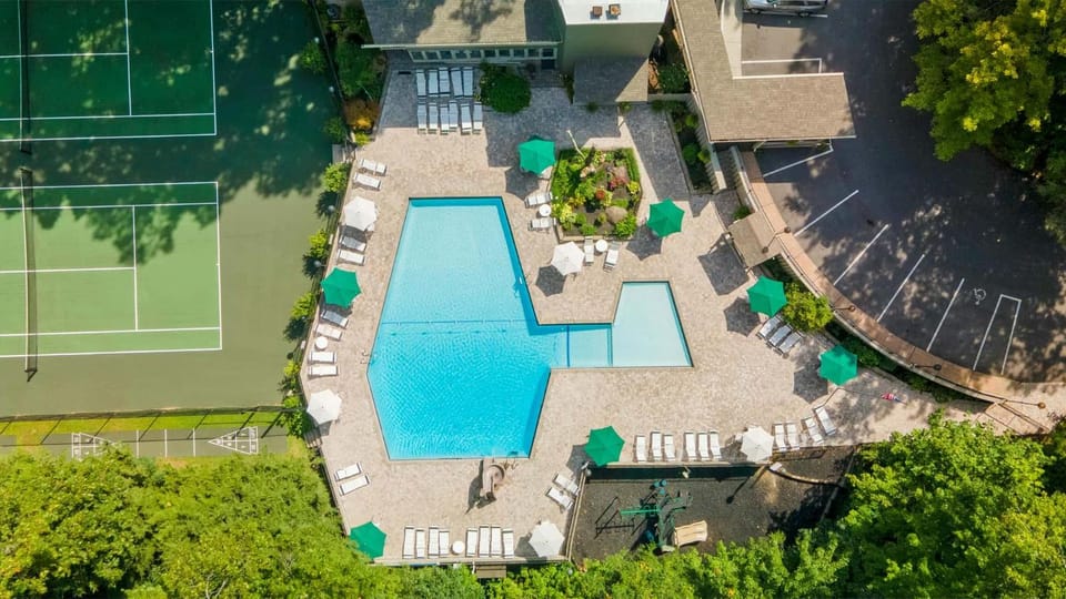 Highcrest Vista by Rove - Luxury Mountain Retreat with Panoramic Views House in Gatlinburg