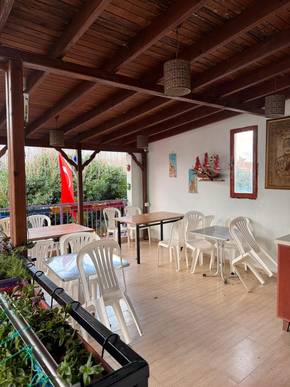 Ceren pansiyon Hostel in İzmir Province