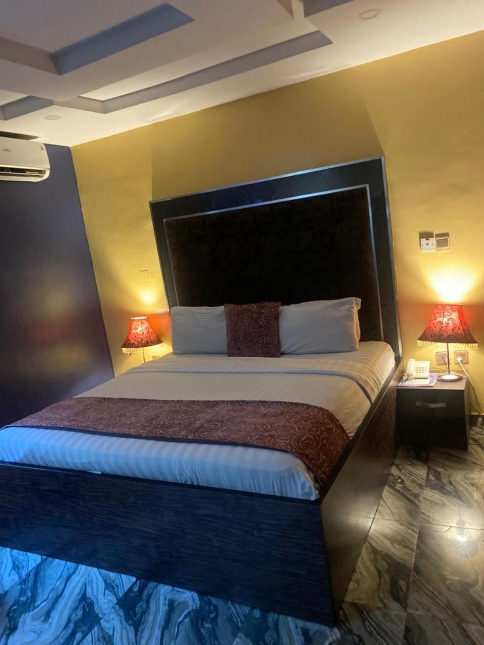 House 9 Royale Hotel in Lagos