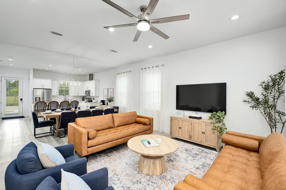 Destin Dreamin by Travel Life Vacations House in Miramar Beach