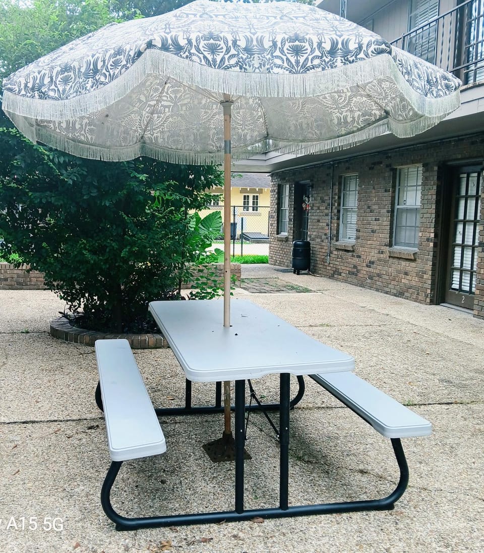 Quiet 2 Bdrm Right in the Heart of it All Apartment in Baton Rouge