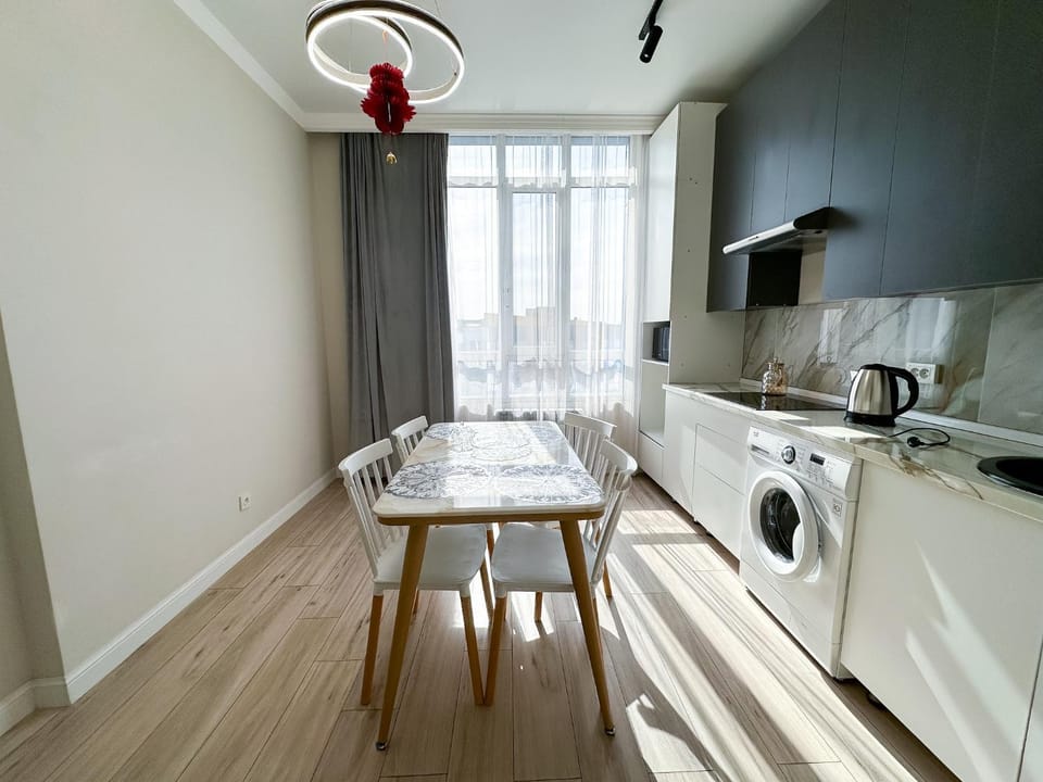Апартаменты возле Мега Парк Apartment in Almaty