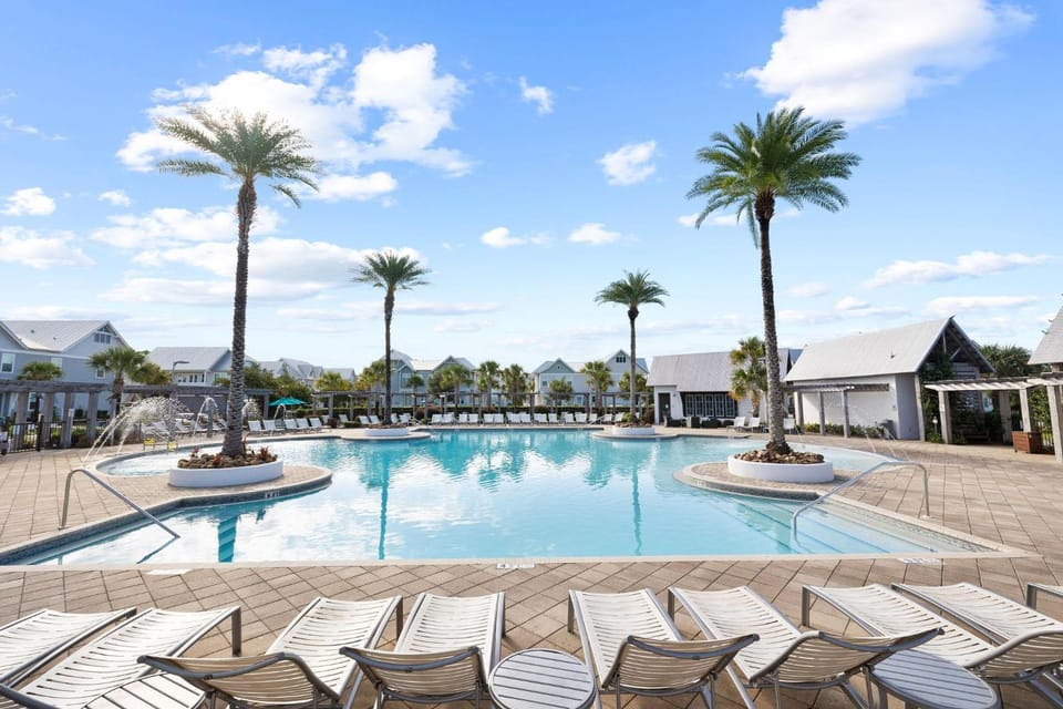White Dunes Oasis House in South Walton County