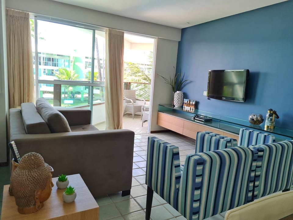 Communal lounge/ TV room, TV and multimedia, Living room, Seating area