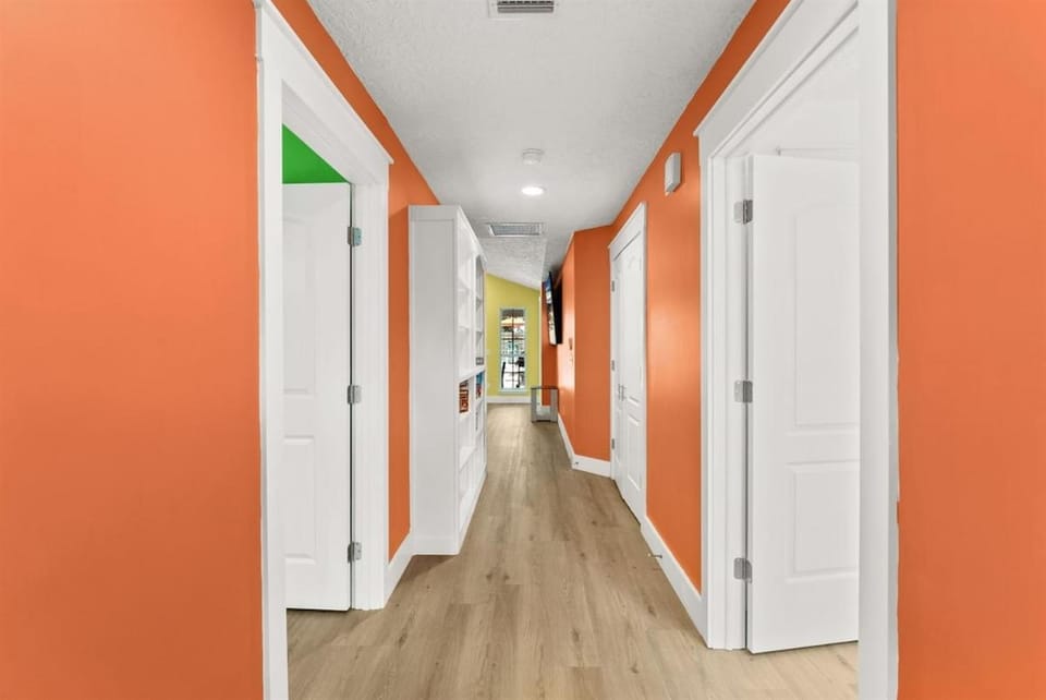 Pickleball, HTD Pool, Mini Golf, Game Room, B Ball House in Upper Grand Lagoon