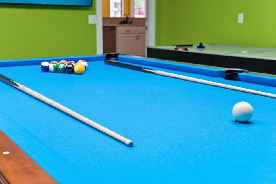 Pickleball, HTD Pool, Mini Golf, Game Room, B Ball House in Upper Grand Lagoon