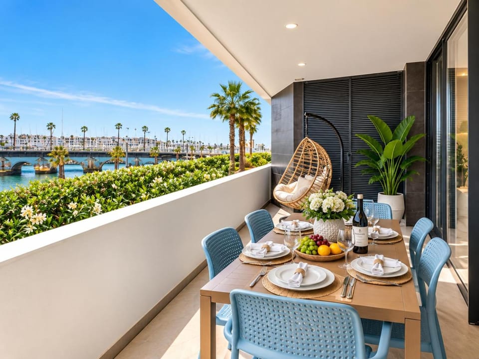 Marina View Luxury 2BR Apartment Apartment in Lagos
