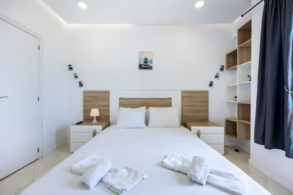 Living room, Bedroom