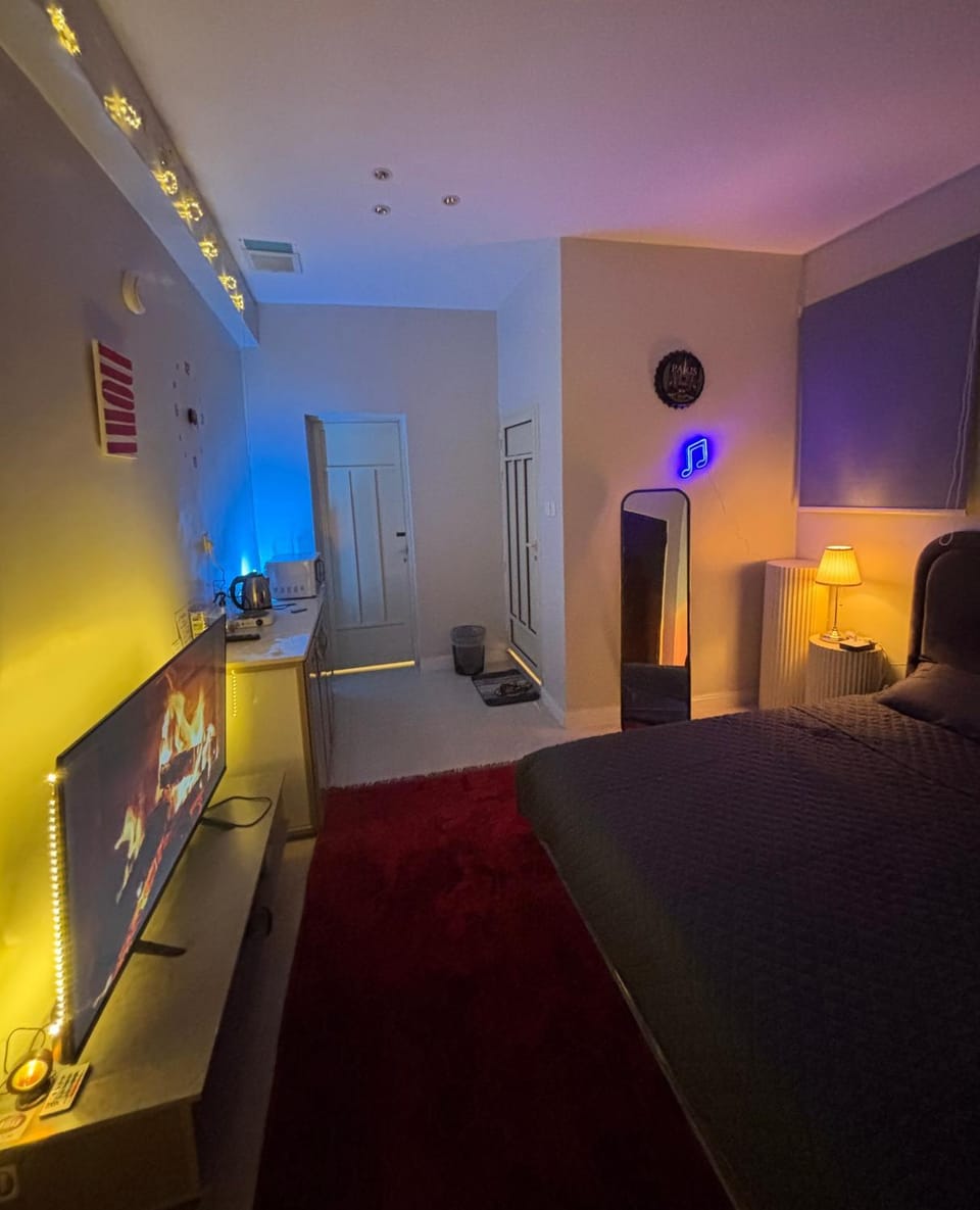 استديو كوزي مع بلكونه Apartment in Al Khobar
