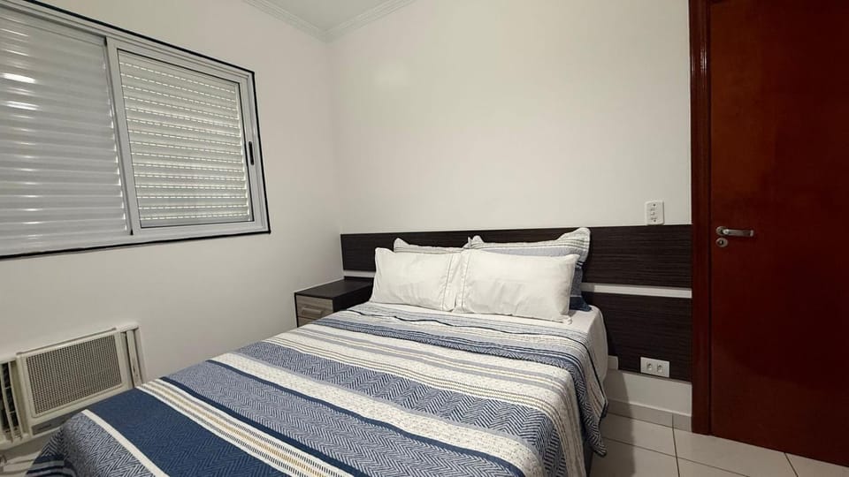 Apê à 4 min da Praia -Faça tudo a pé - Ideal Família - Com garagem Apartment in State of São Paulo