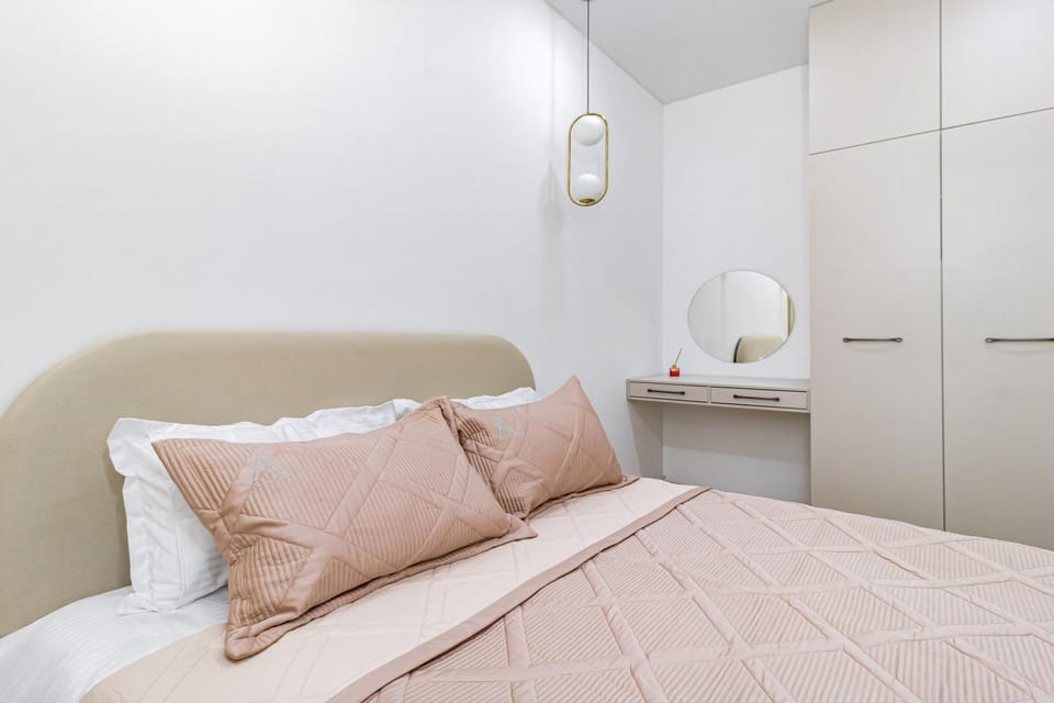 Bedroom, wardrobe