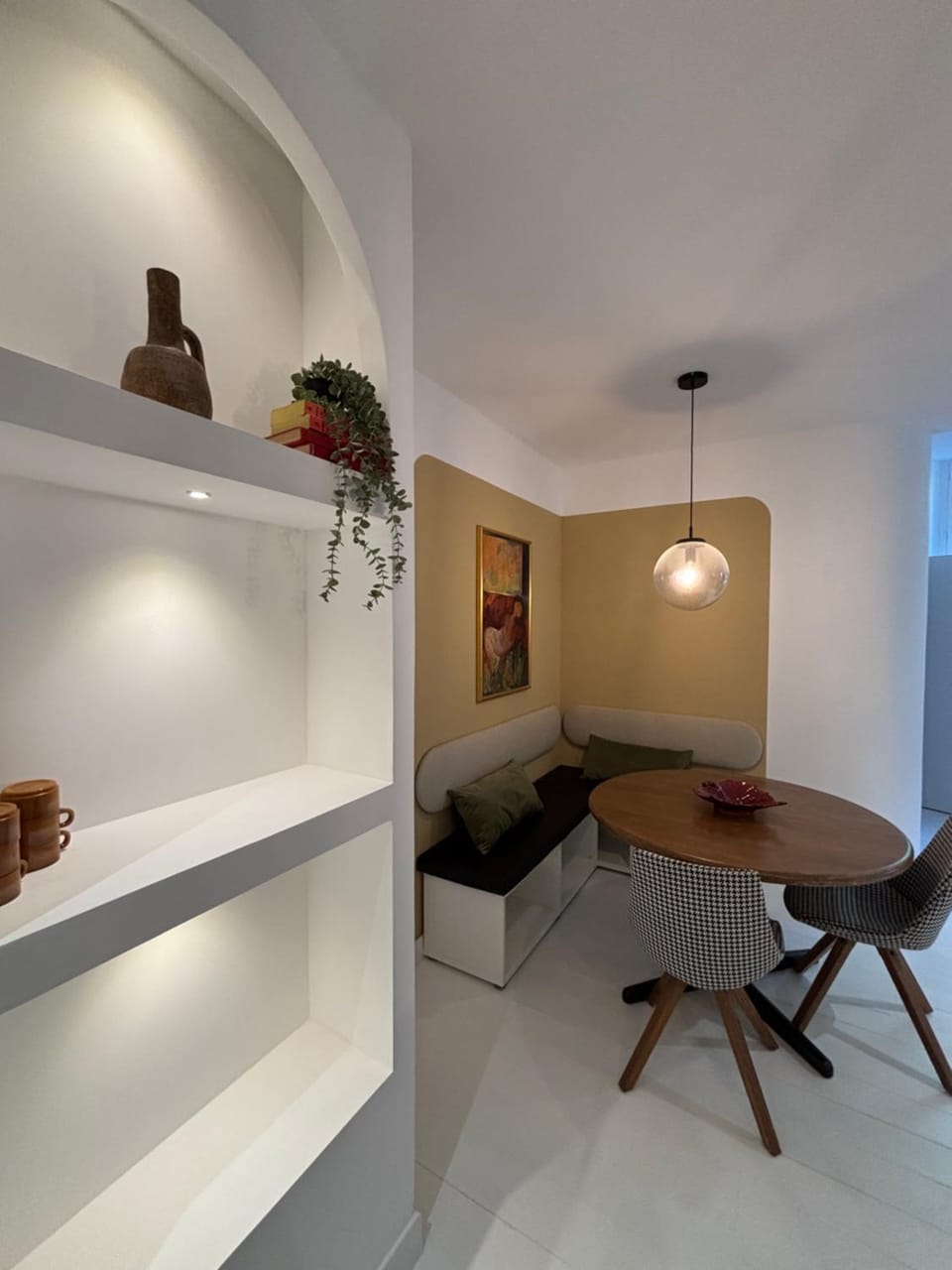 Lie de vin - appartement neuf - 650m des Thermes - RDC Apartment in Jura