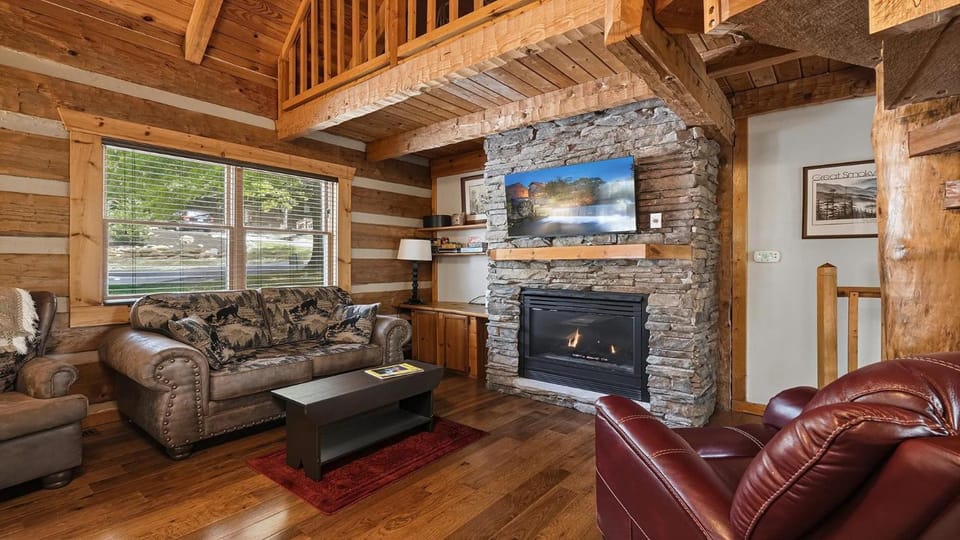 Appalachian Songbird Chalet in Sevierville