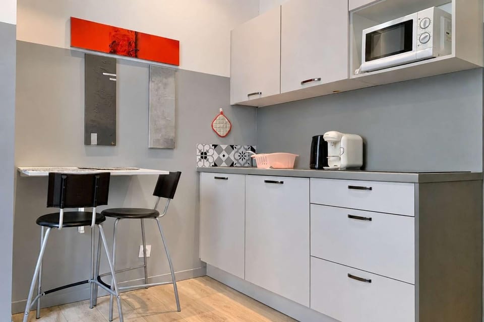 Coffee/tea facilities, Kitchen or kitchenette, Dining area, pet friendly, stove, toaster