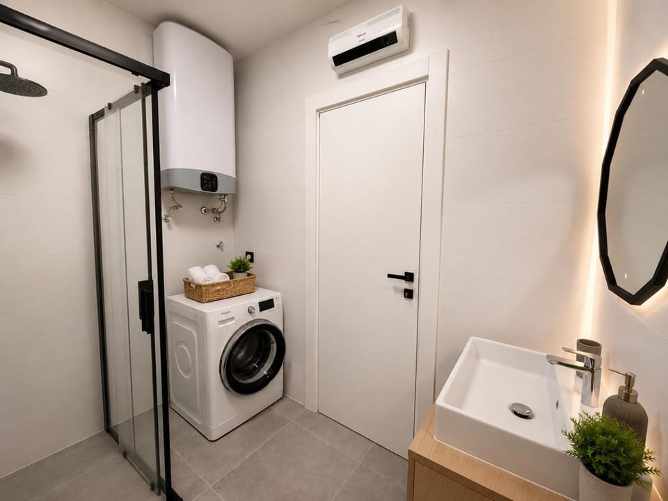 Hugo Luxury Umag - New Apt with Garden & Parking Apartment in Istria County