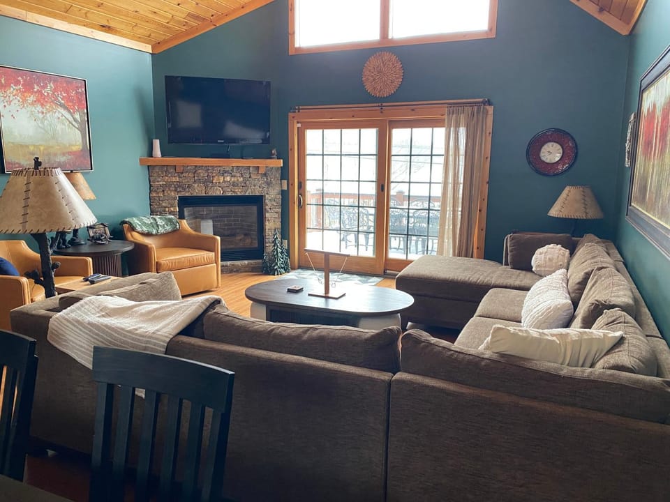 TV and multimedia, Balcony/Terrace, Living room, Seating area, fireplace