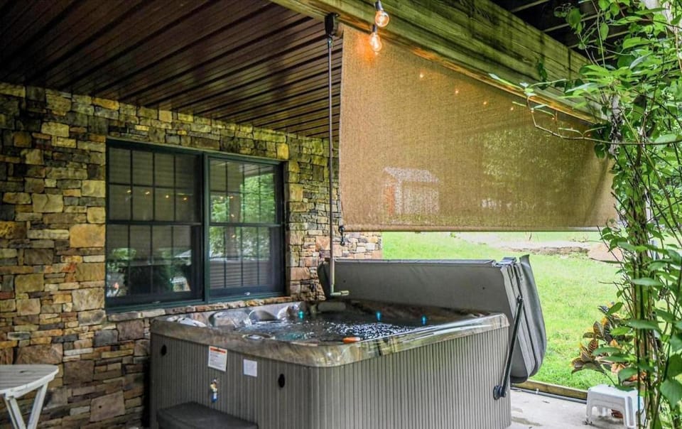 Hot Tub