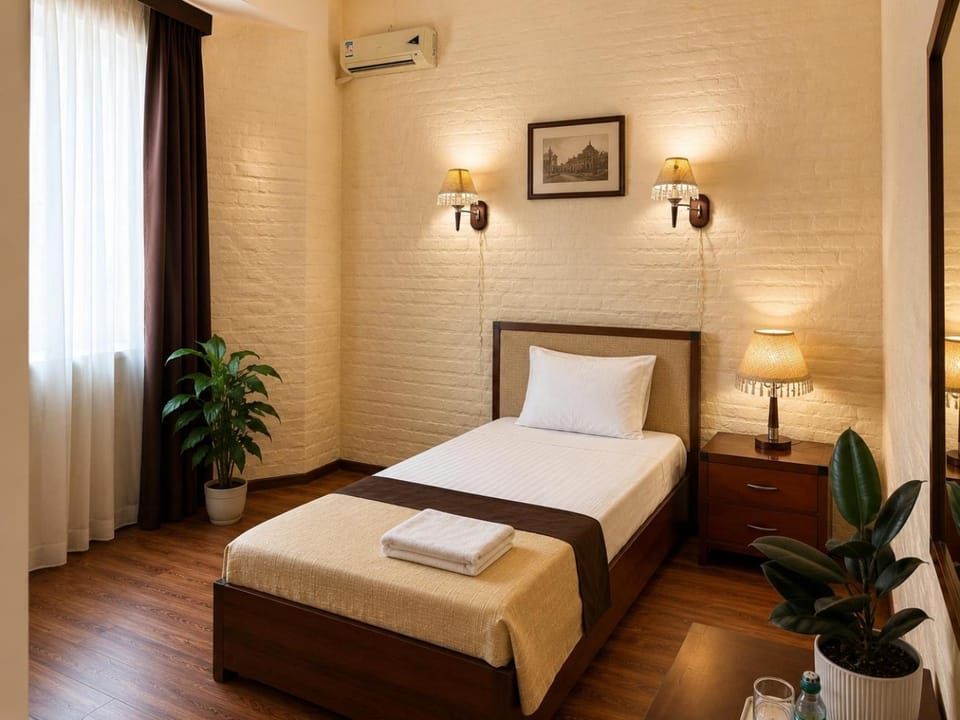Bed, Photo of the whole room, Bedroom, towels, air conditioner