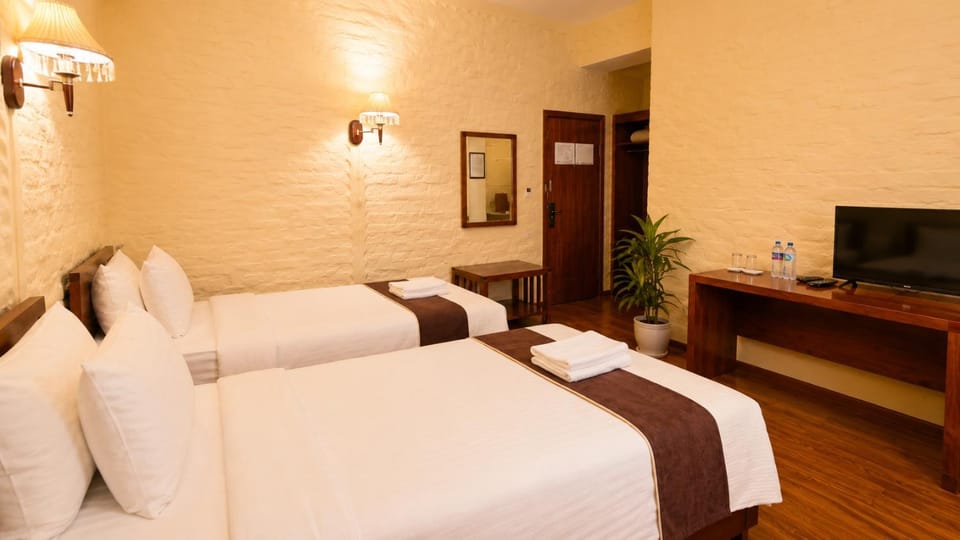 TV and multimedia, Photo of the whole room, Bedroom