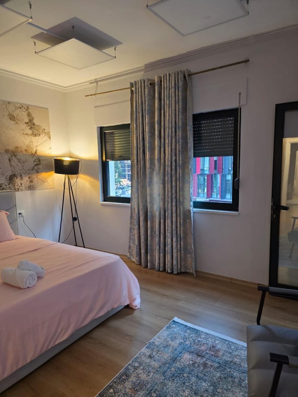 Communal lounge/ TV room, Bed, TV and multimedia, Photo of the whole room, Evening entertainment, Bedroom