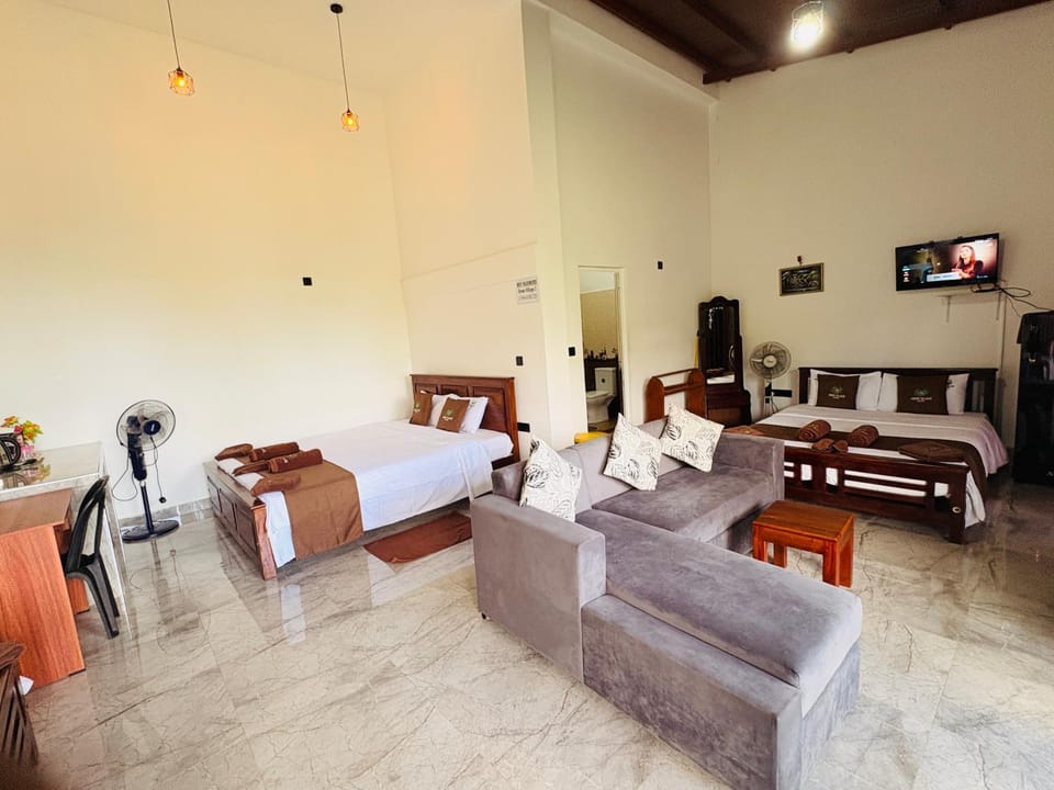 Bed, Seating area, Bedroom