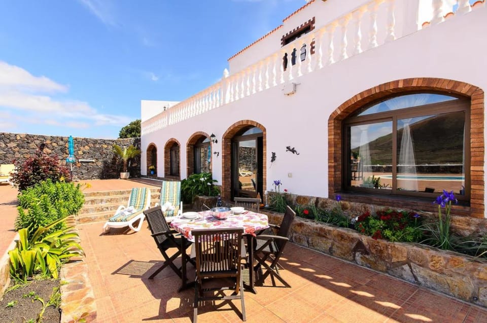 Clara Suites Lanzarote - MacaronesiaHomes Apartment in Isla de Lanzarote