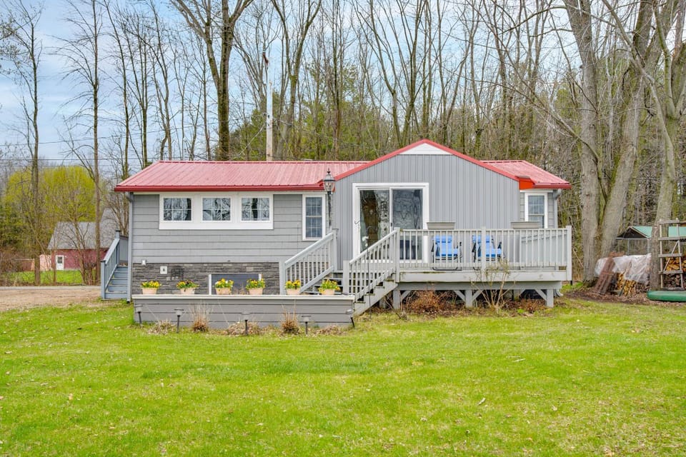 'Eagles Rest' Peaceful Cottage on Lake Champlain House in Lake Champlain