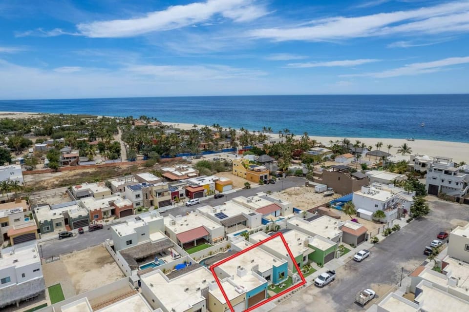 Walkable Convenient in Downtown Los Barriles House in Los Barriles