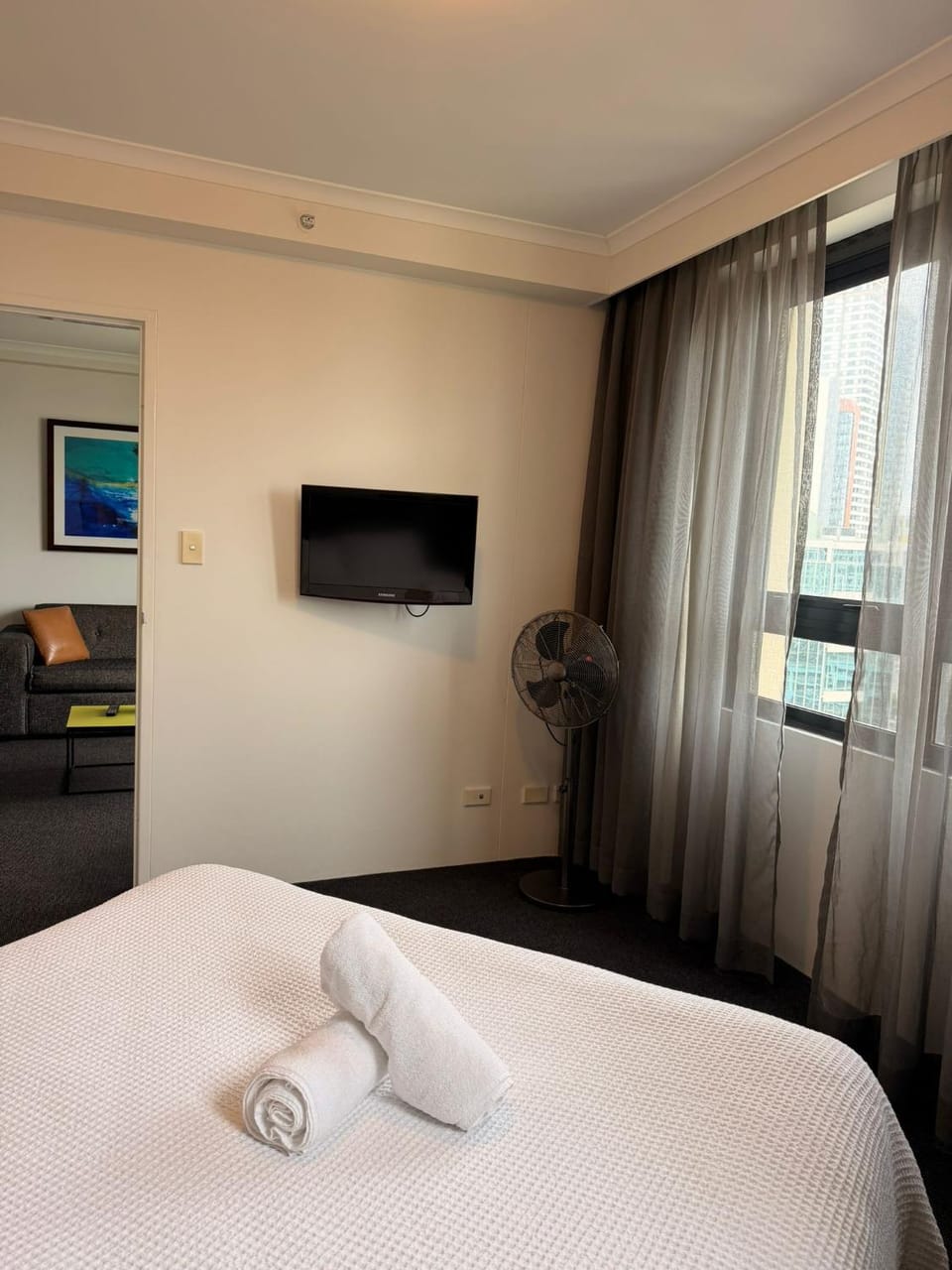 Executive Suite in Parramatta CBD - Free Parking Apartment in Parramatta