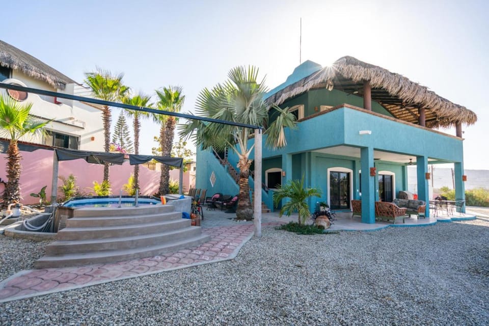 Heart of Los Barriles Ocean View and Pool House in Los Barriles