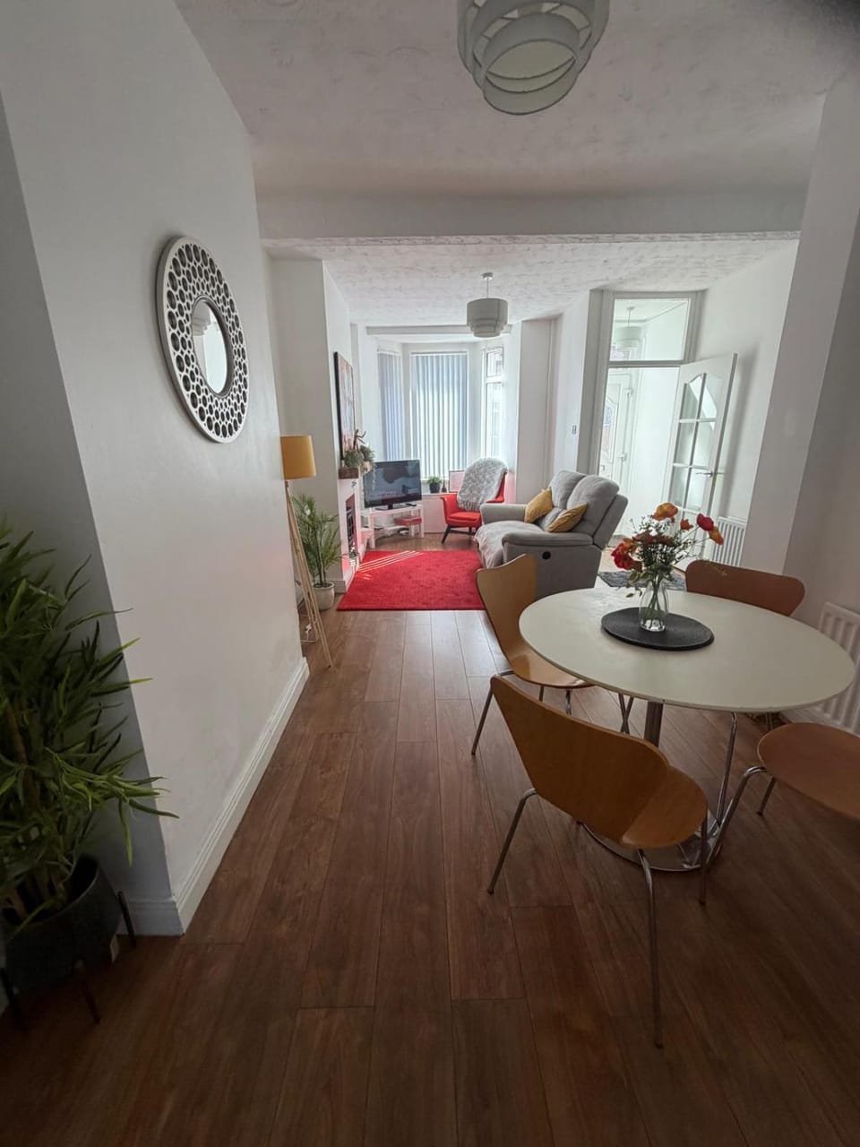 Living room, Dining area