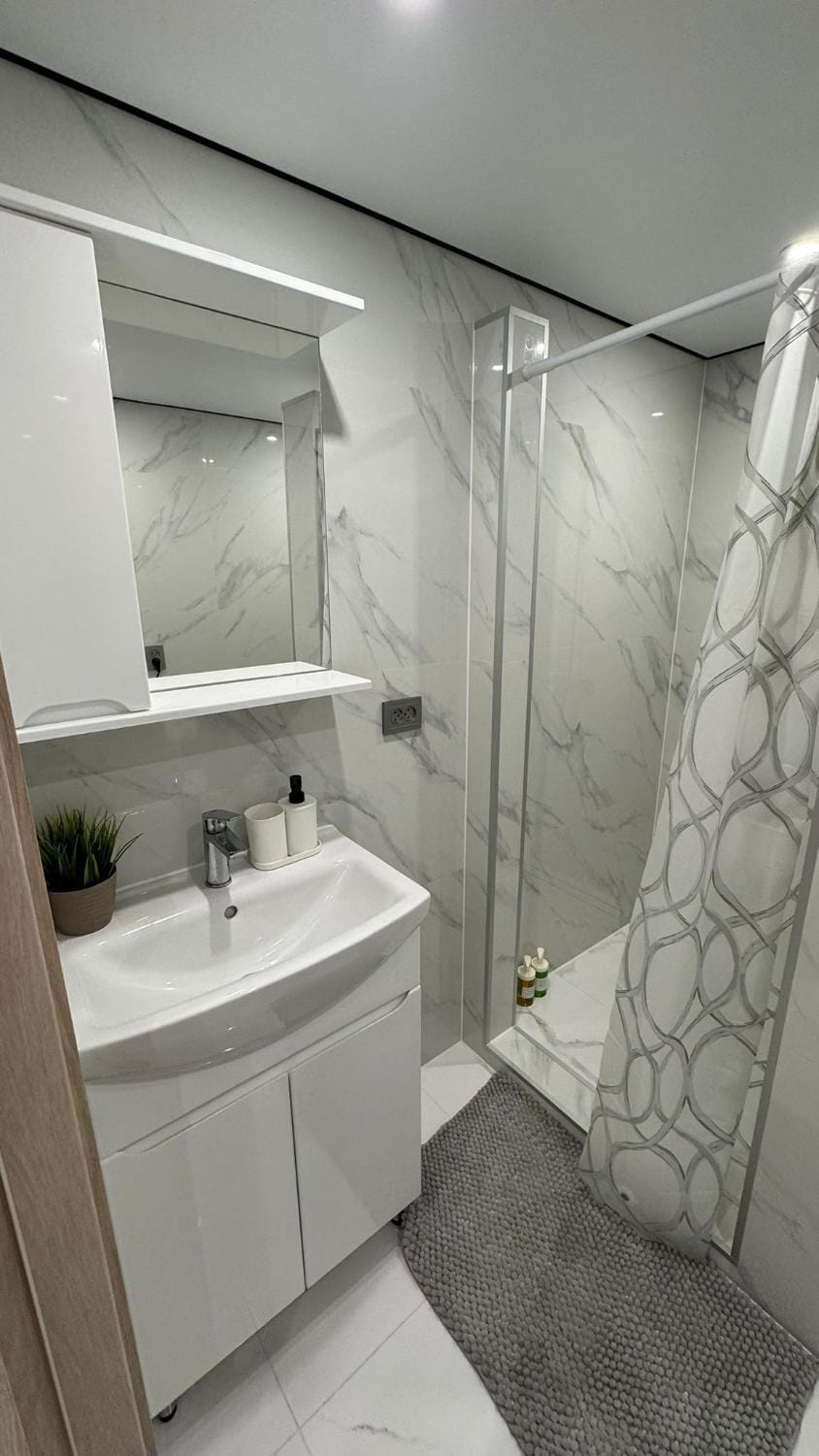 Shower, Bathroom